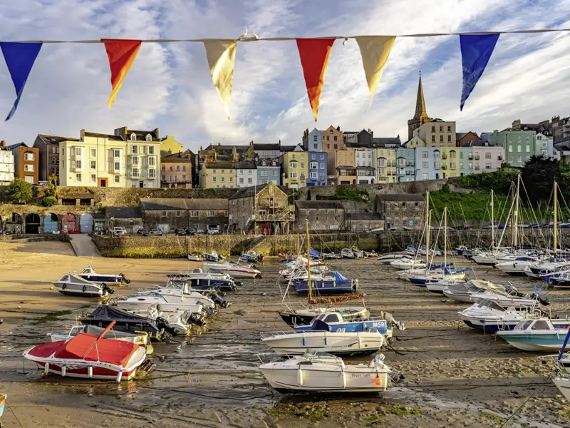 Ganz viel charmante Küste und wenig bekannte Küstenstädtchen erwarten uns auf unserer Gruppenreise durch Wales in Großbritannien.