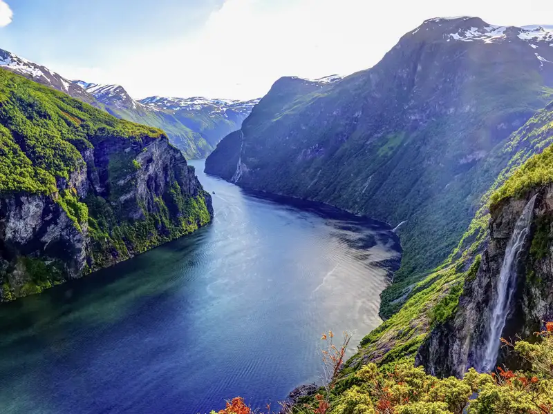 Zum Ende dieser Rundreise durch Skandinavien steht als weiterer Höhepunkt der Geirangerfjord in Norwegens Fjordland auf dem Programm.