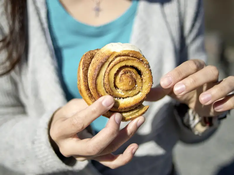 Bei Ihrer Gruppenreise durch Norwegen und Finnland finden Sie sicherlich Gelegenheit, typisch norwegische Süßwaren wie die leckeren Zimtschnecken zu kosten.