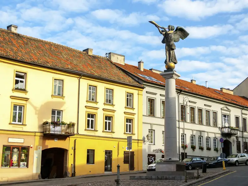 Eine der vielen Impressionen auf unserer zehntägigen Studienreise durch das Baltikum: der "Engel von Uzupis" in Vilnius.