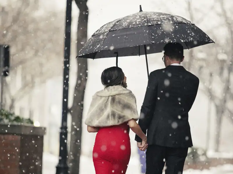 Genießen Sie auf unserer Silvesterreise einen verschneiten Spaziergang durchs Baltikum