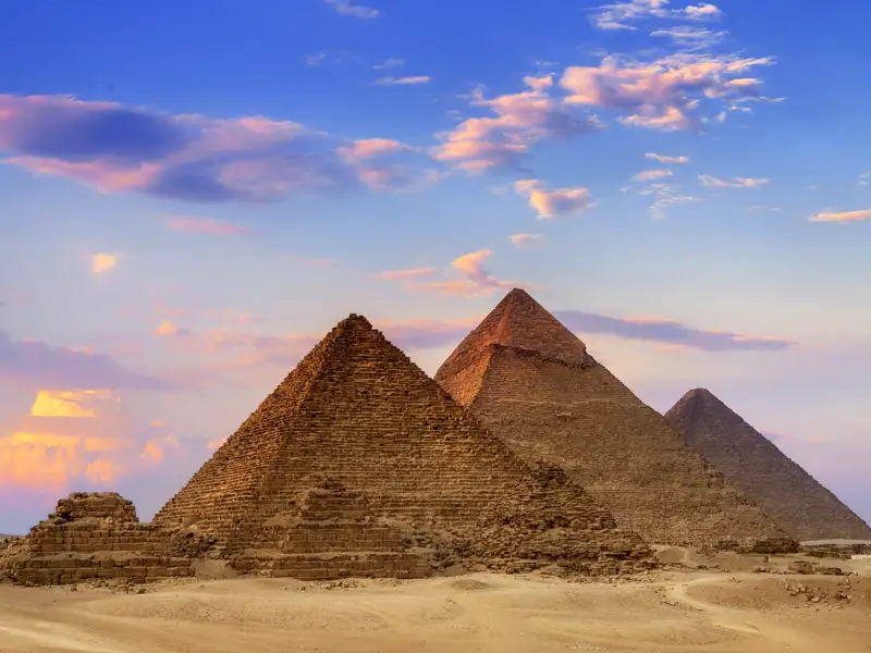 Sicher ein Höhepunkt unserer  Silvester Reise als  Gruppe  durch Ägypten ist ein Besuch der Pyramiden von Gizeh.