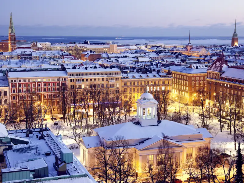 Es kann gut sein, dass sich Finnlands Hauptstadt Helsinki auf unserer Silvesterreise zum Jahreswechsel verschneit zeigt.