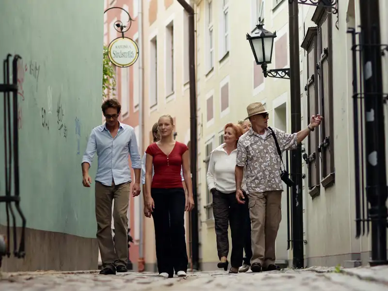 Auf unserer smart&small-Reise durch das Baltikum in kleiner Gruppe können Sie durch die Tornastraße in Lettlands Hauptstadt Riga schlendern.