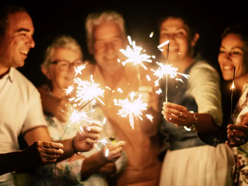 Bei Ihrer Reise nach Madeira  feiern Sie gemeinsam mit Ihrer Reisegruppe  in das neue Jahr hinein.