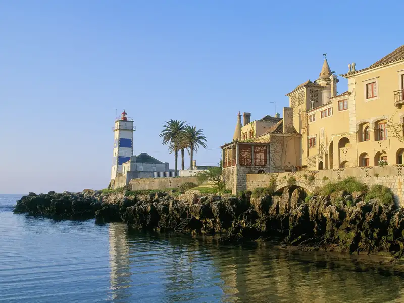 Bestaunen Sie den Leuchtturm von Cascais auf Ihrer Eventreise nach Lissabon.