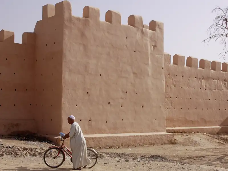 Auf unserer Gruppenreise durch Marokko besuchen wir die Oasenstadt Taroudant und erfahren mehr über das tradiotionelle Leben dort