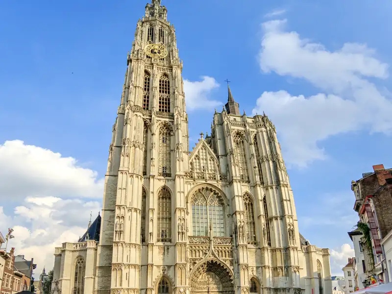 Werfen Sie einen Blick auf die Kathedrale von Antwerpen auf Ihrerer Gruppenreise.