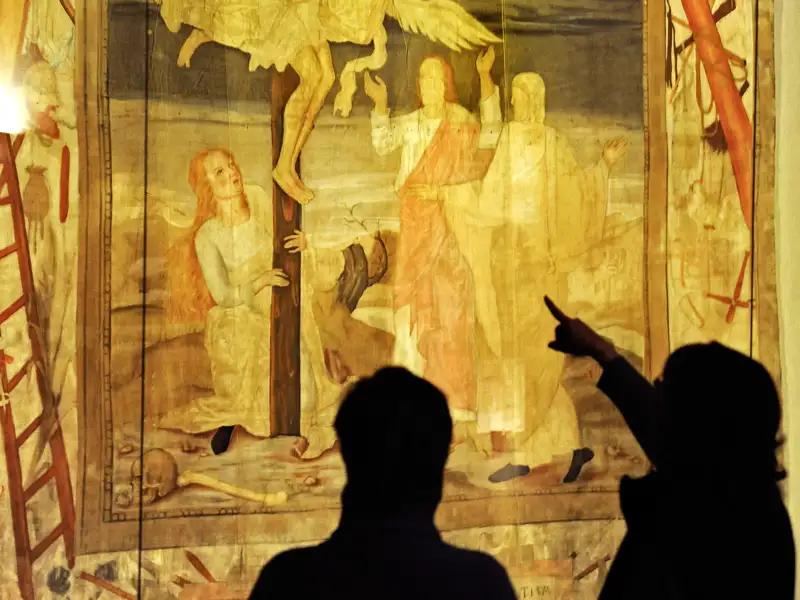 Bestaunen Sie das Kleine Zittauer Fastentuch von 1573 auf Ihrer Gruppenreise mit Studiosus.