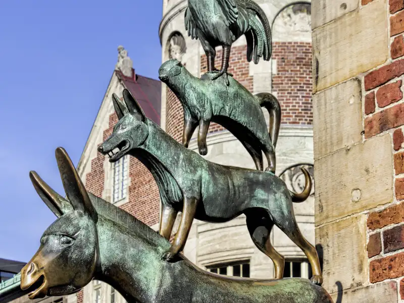 Wir besuchen auf Ihrer Eventreise die Bronzestatue der Bremer Stadtmusikanten, ein beliebtes Wahrzeichen und Motiv aus dem Märchen der Gebrüder Grimm.