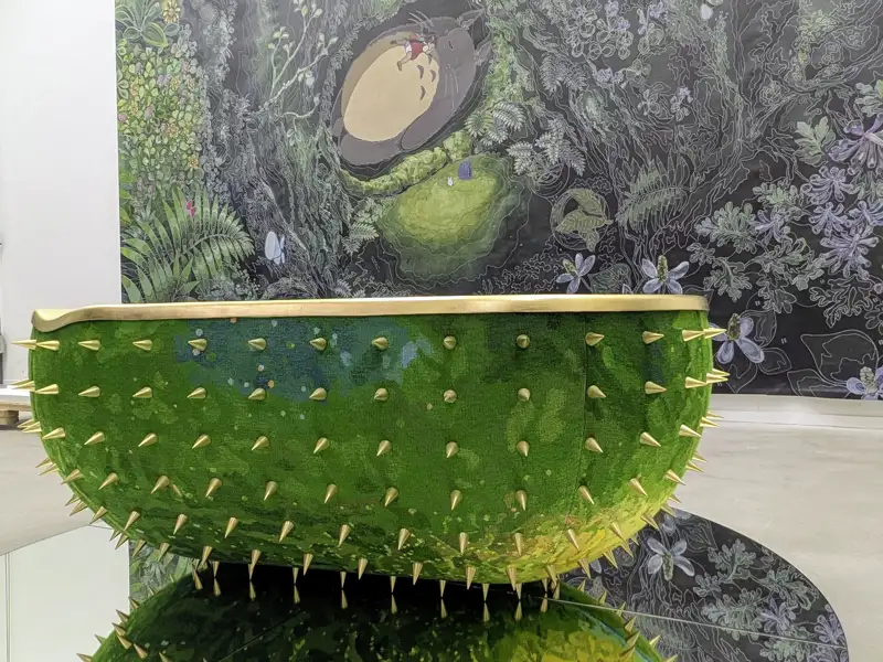 Einblicke in die moderne Tapisseriekunst in Aubusson auf einer Gruppenreise mit Studiosus nach Frankreich.