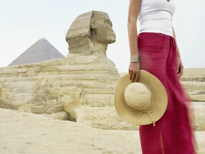 Unsere Studienreise durch Kairo führt uns auch zu den Pyramiden von Gizeh und zur Monumentalskulptur des Großen Sphinx.