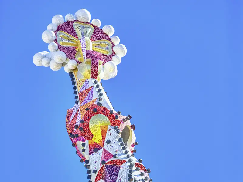 Auf unserer Eventeise nach Barcelona nehmen wir uns in Barcelona Zeit für die geniale Architektur von Antoni Gaudí und Domenech i Montaner. Ihre Studiosus-Reiseleitung zeigt Ihnen die unvollendete Schönheit La Sagrada Familía, die Casa Batlló und das Krankenhaus von Santa Creu i Sant Pau.