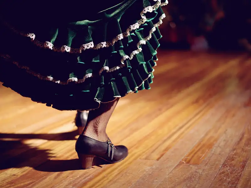 Der Flamenco-Tanz wird auf unserer Gruppenreise von traditioneller spanischen Musik begleitet.