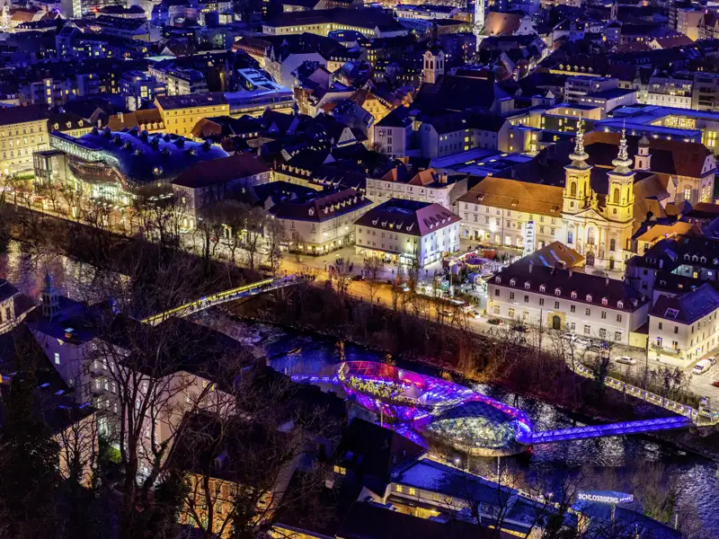 Auf unserer Silvesterreise nach Graz bewundern wir die Stadt bei Dunkelheit von Ihrer schönsten Seite