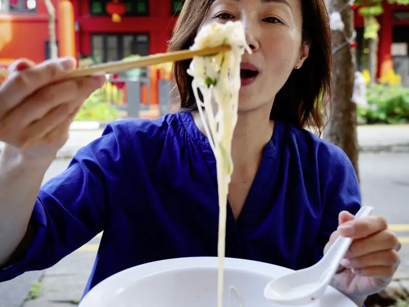 Auf unserer Eventreise tauchen wir in die traditionelle Küche ein und begeben uns auf eine Reise durch die Essenskultur der Singapurer