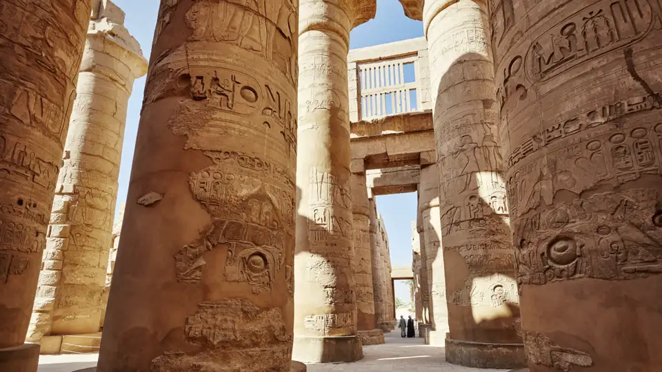 Auf unserer Nilkreuzfahrt durch Ägypten darf ein Besuch im gigantischen Tempel von Karnak nicht fehlen.