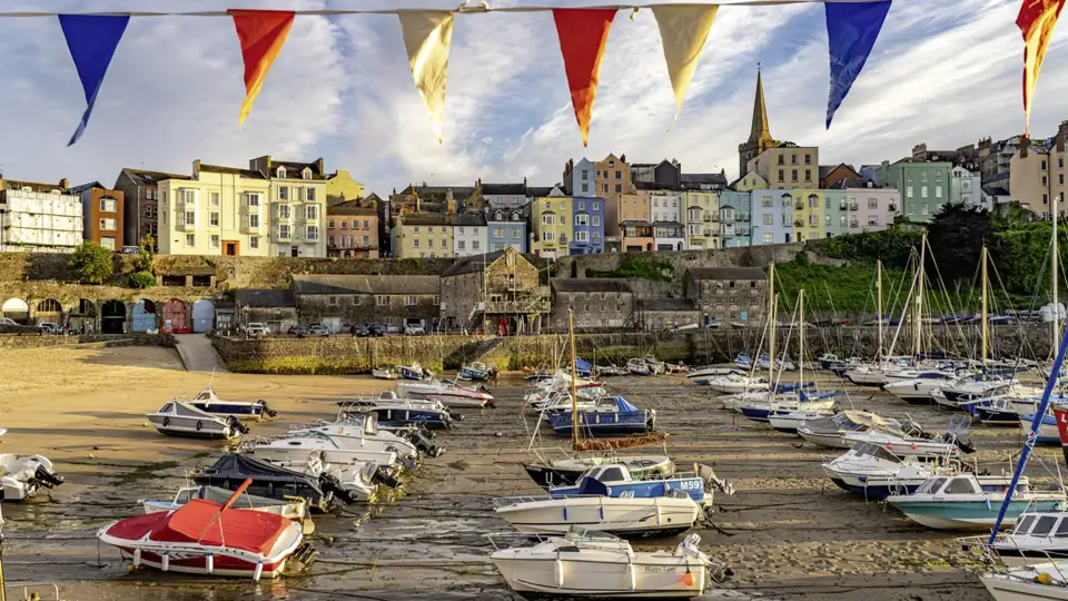 Ganz viel charmante Küste und wenig bekannte Küstenstädtchen erwarten uns auf unserer Gruppenreise durch Wales in Großbritannien.