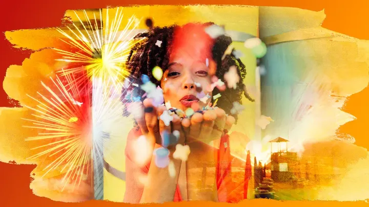 Eine orangene Bildkollage mit einer fröhlichen Frau, die Konfetti in die Kamera pustet.