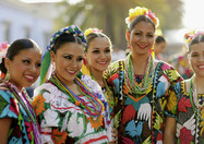 Tanzgruppe in Oaxaca, Mexiko 