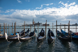 Auch eine Gondelfahrt gehört zum Venedigprogramm. Quelle: Stefan Nink